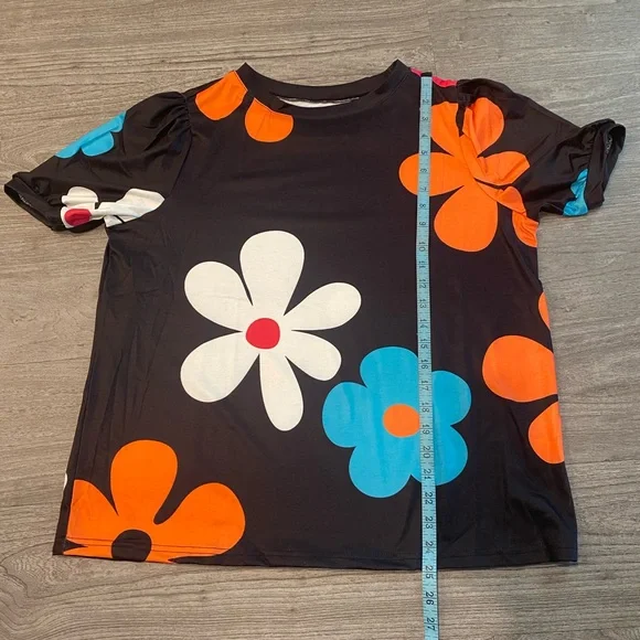 Retro Floral Print T-Shirt New in Packaging - Picture 4 of 9
